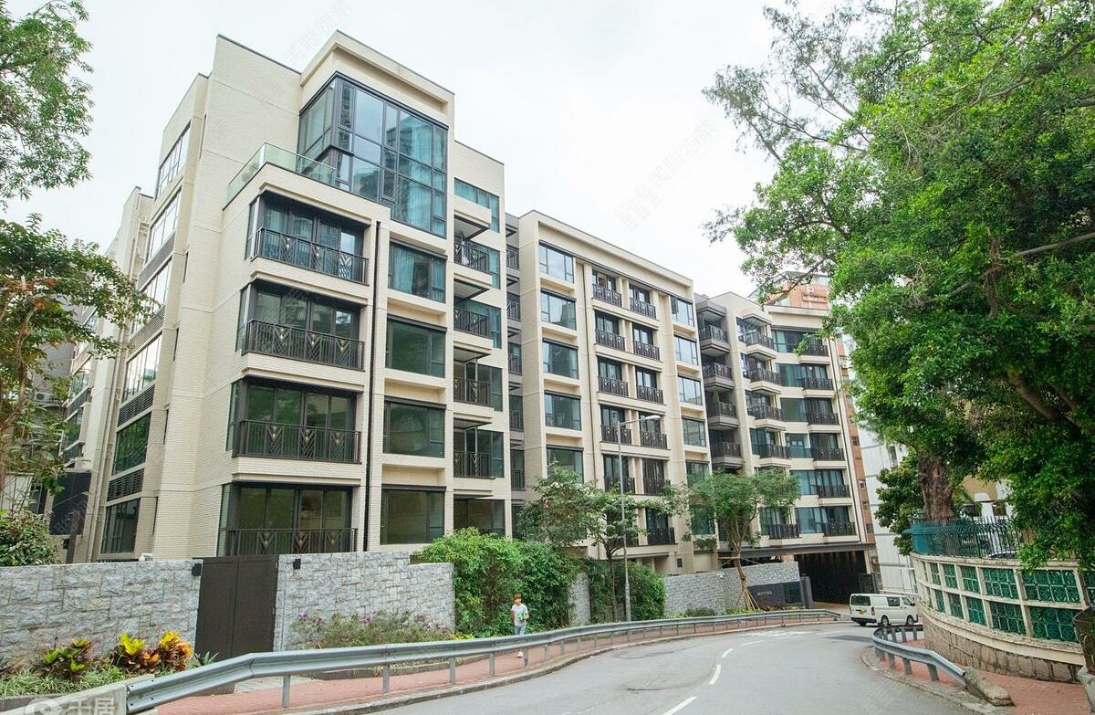 109-135 Kadoorie Avenue